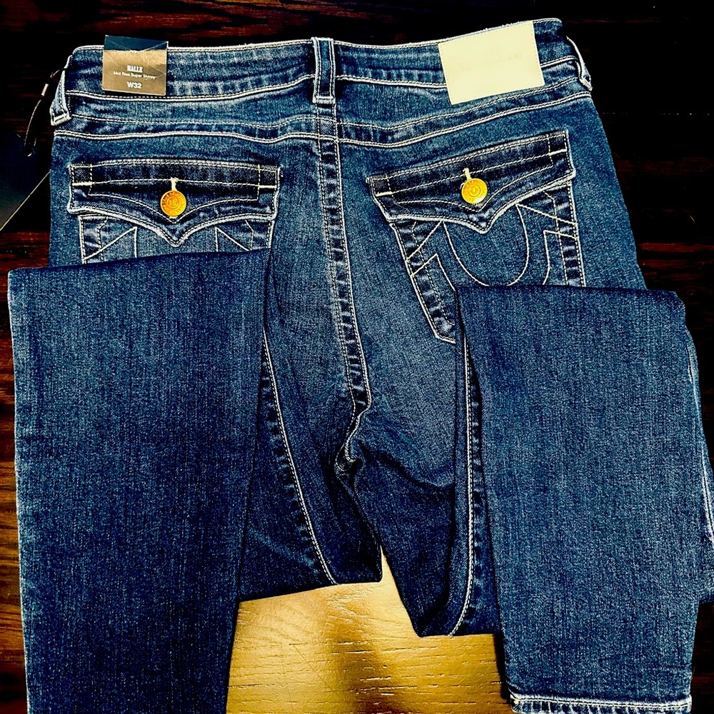 NWT; True Religion: MidRise Halle; Color: Night Cap; Size: 32